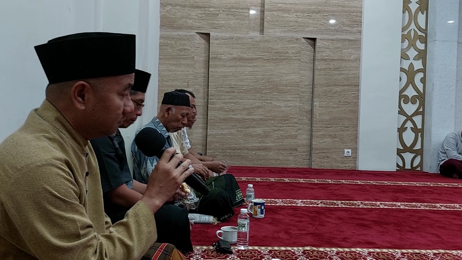 Kajian Rutin & Sholat Berjamaah